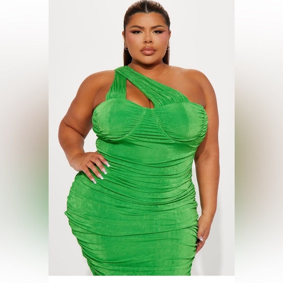 Fashion Nova Fern Midi Dress- Green - Picture 2 of 9